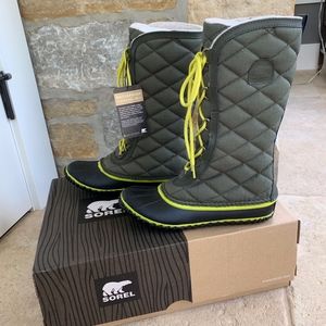SOREL Women's 'Out N About Tall' Snow Boot Sz 9